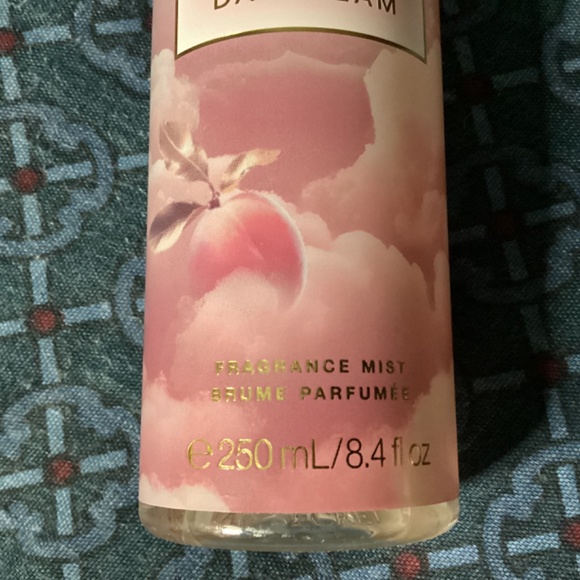 Victoria’s Secret Pure Seduction Daydream Mist Spray 250 ml/8.4 fl oz NEW - Picture 4 of 7